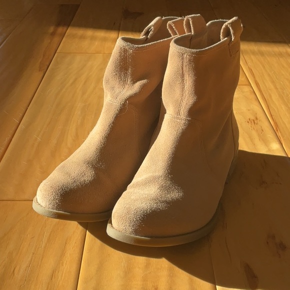 Sole Society Natasha Tan Suede Booties size 9.5 - Picture 2 of 7